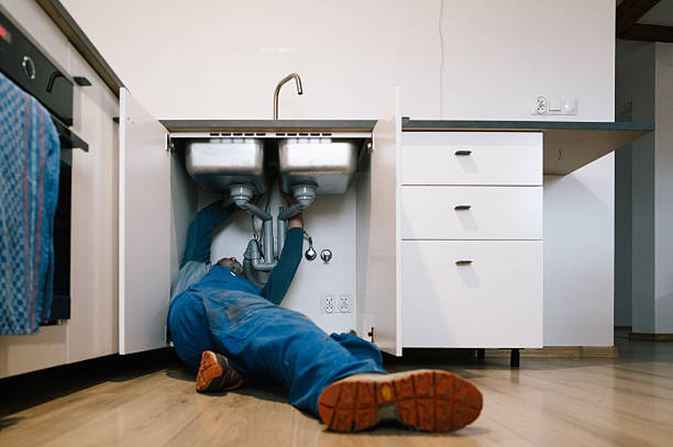 Professional Leak Detection technician working in Dayton, OR